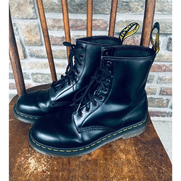 Dr. Martens Shoes - Dr. Marten's Women's 1460 Smooth Leather Air Wair Lace Up Boots, Size 8